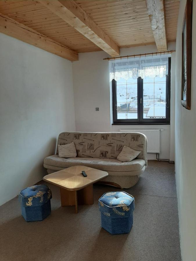 Apartmany-Zamecka Restaurace Jindřichovice Kültér fotó